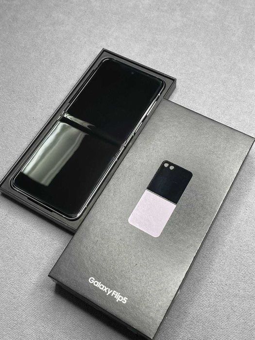 Вітринний зразок Самсунг Фліп Samsung Galaxy Flip 5 256Gb Light Pink
