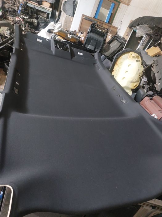 Потолок чорний на Ленд Ровер Діскавері Спорт L550 гарний стан.