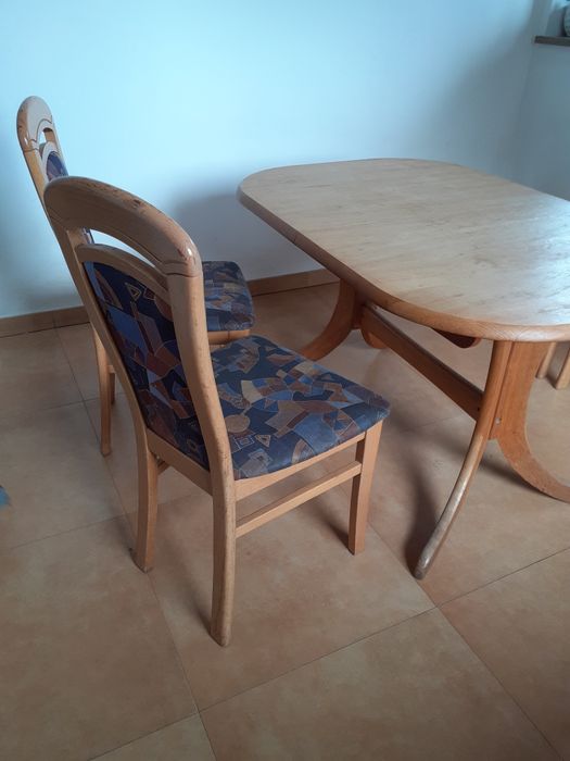 Stół dębowy z 6 krzesłami