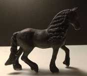Klacz fryzyjska schleich