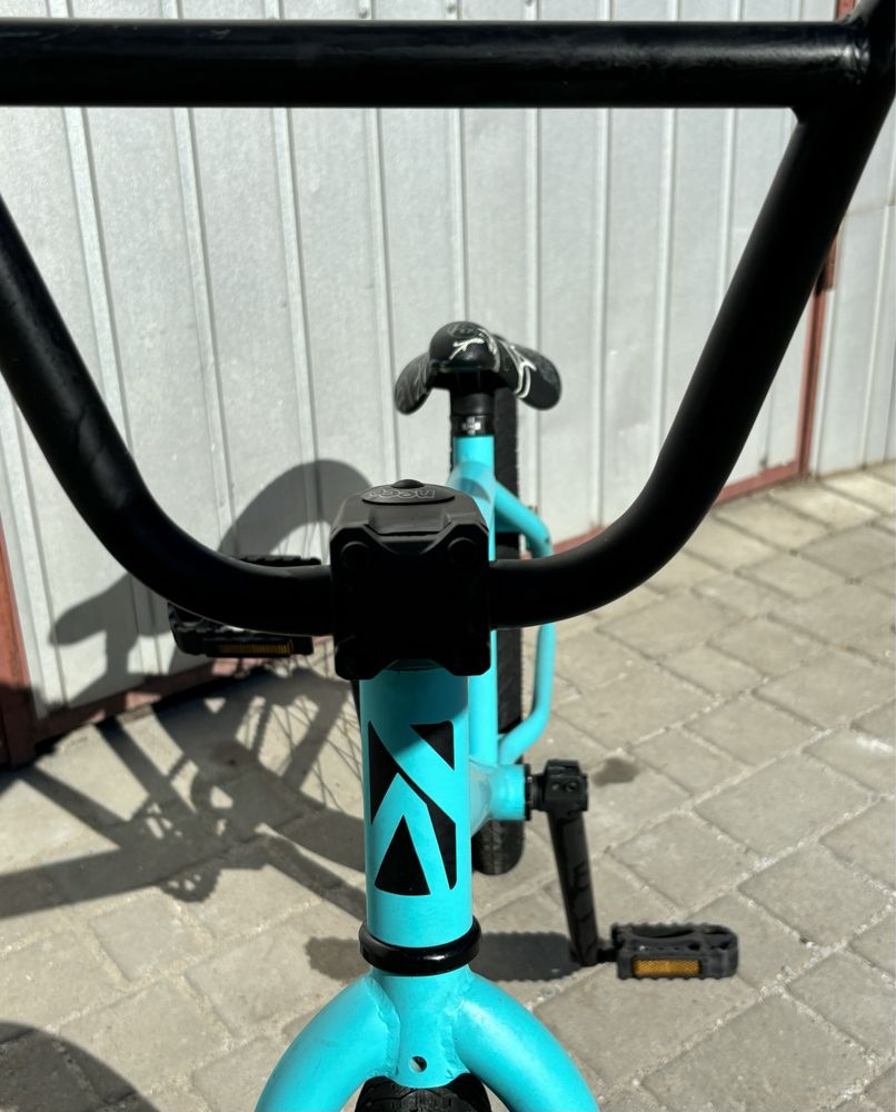 Rower BMX Kands hydro 360