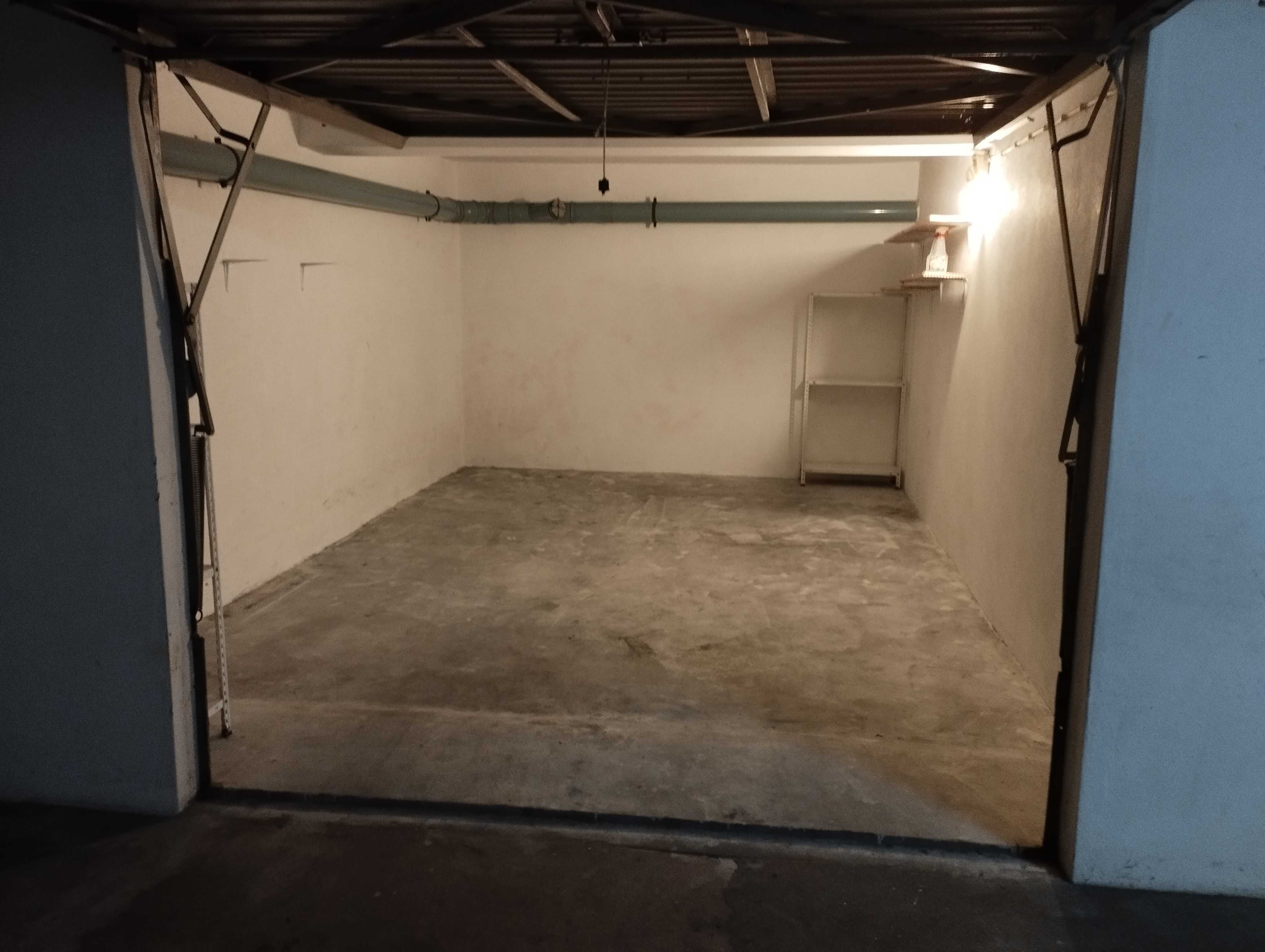 Garagem perto do forum