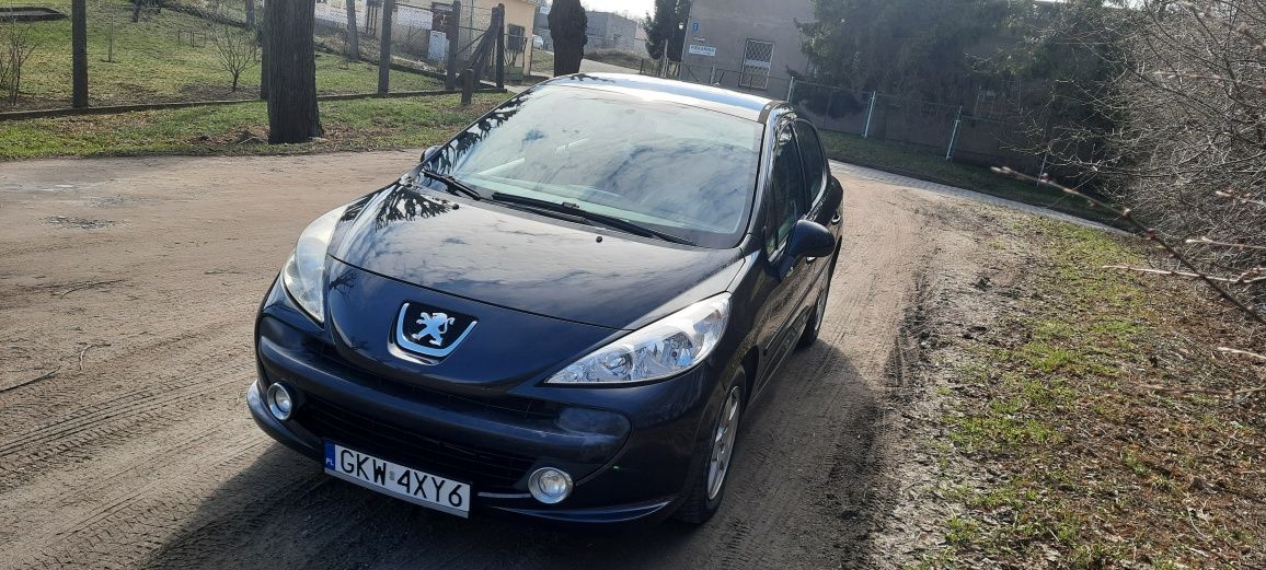 Peugot 207 1.4 Benzyna