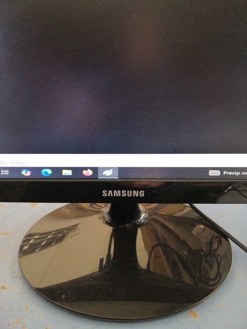 Монітори Samsung s24b300hl та  syncmaster p2270 робочі з дефектом