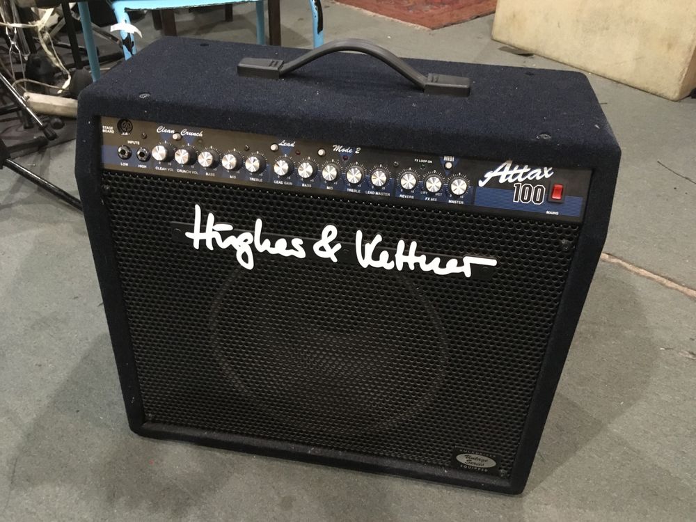 Wzmacniacz gitarowy Hughes & Kettner Attax 100 hybryda