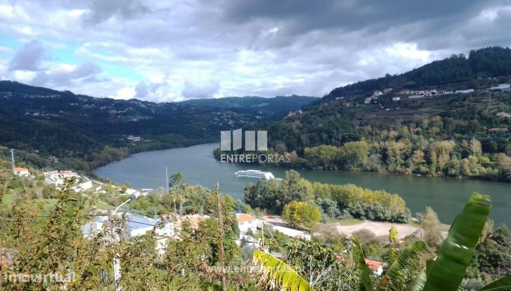 Venda Terreno c/ vistas magníficas sobre o Rio Douro, Magrelos, Marco