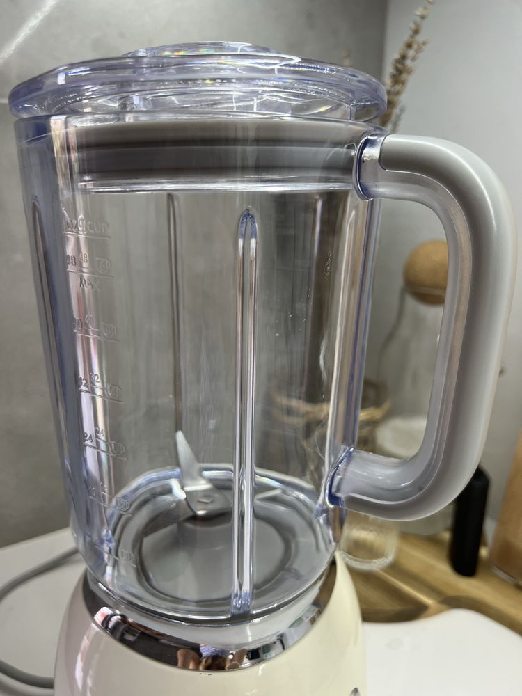 Liquidificadora SMEG branca