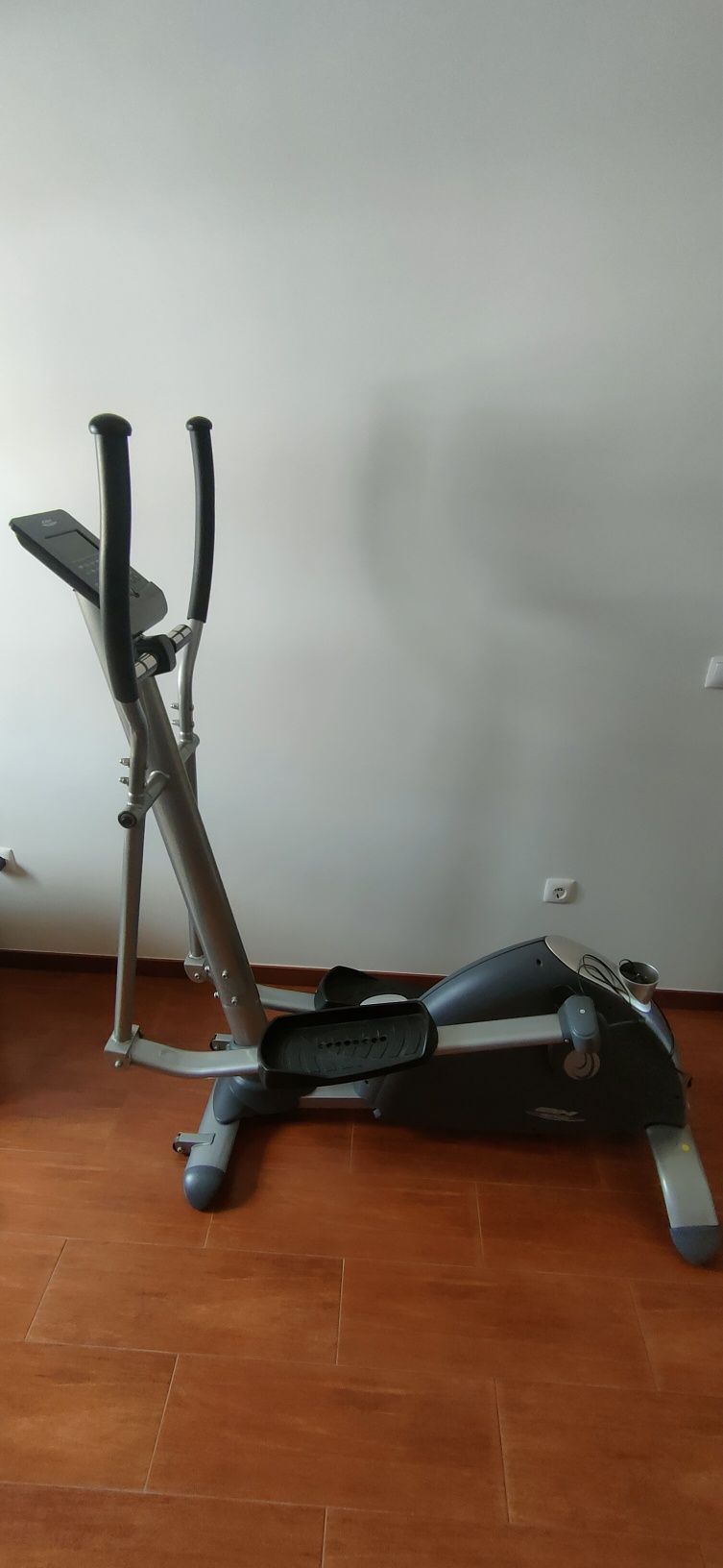 Bicicleta eliptica BH fitness G236 NDE