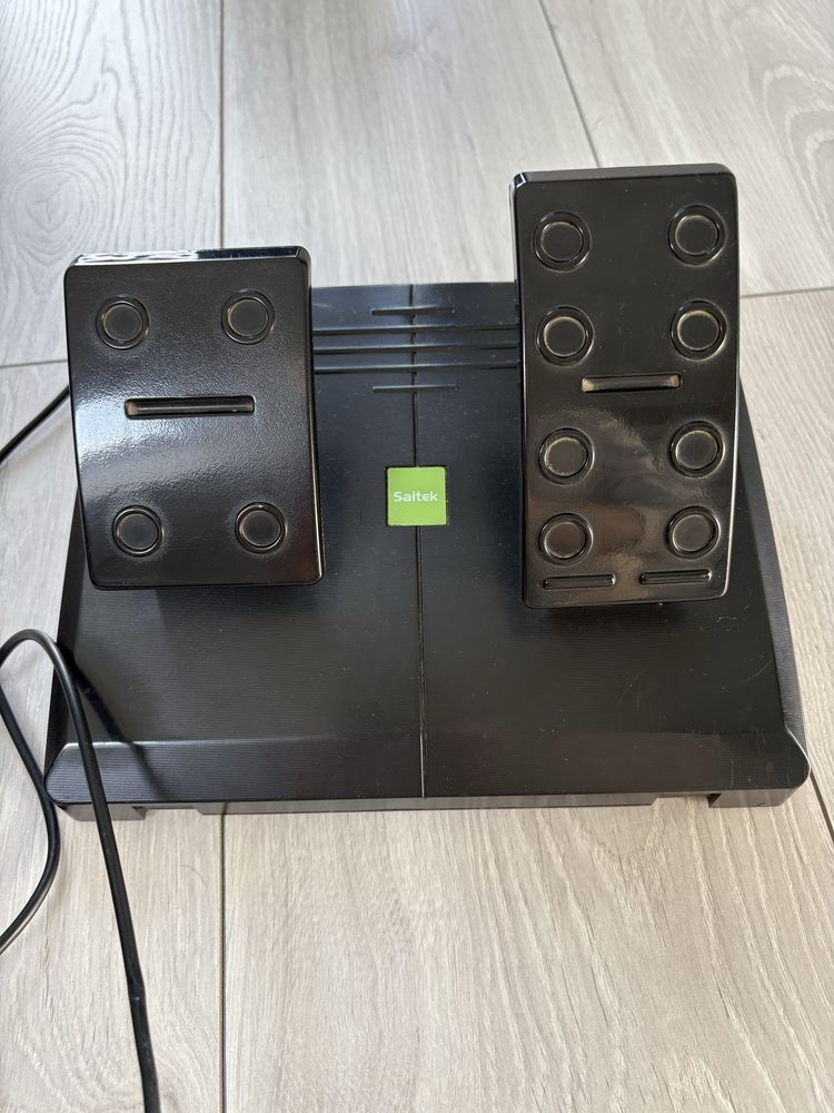 Pedały logitech saitek