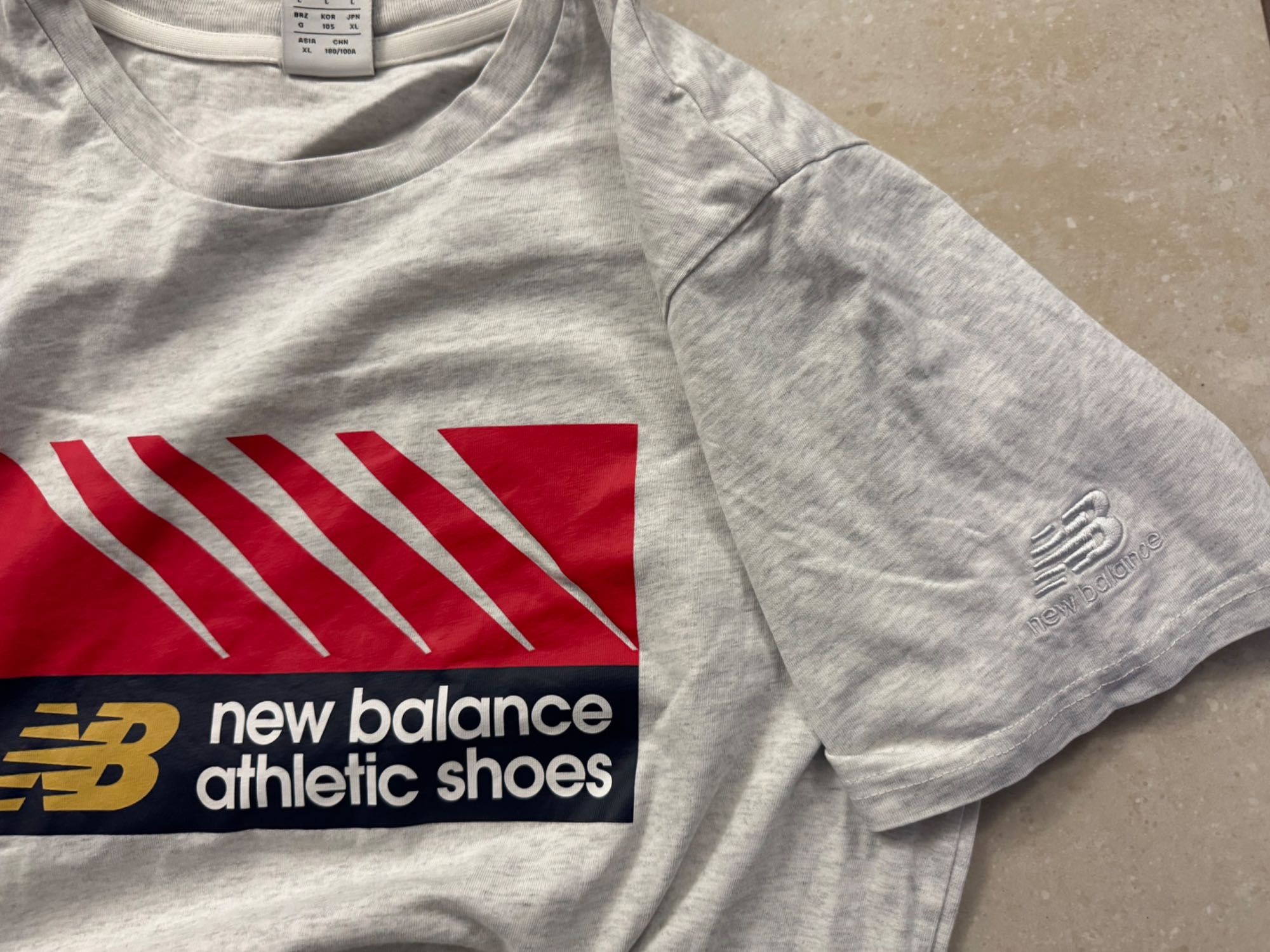 New Balance logowana, koszulka T-Shirt  r. L Extra stan, 100 % bawełna