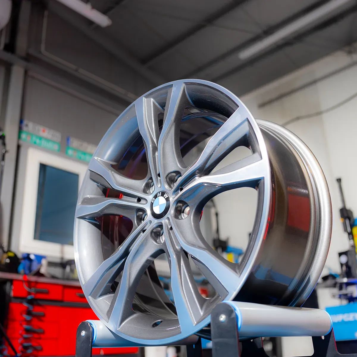 Felgi BMW 18" Seria 1 2 X1 X2 iX1 iX2 F40 F45 F46 F48 F70 G42