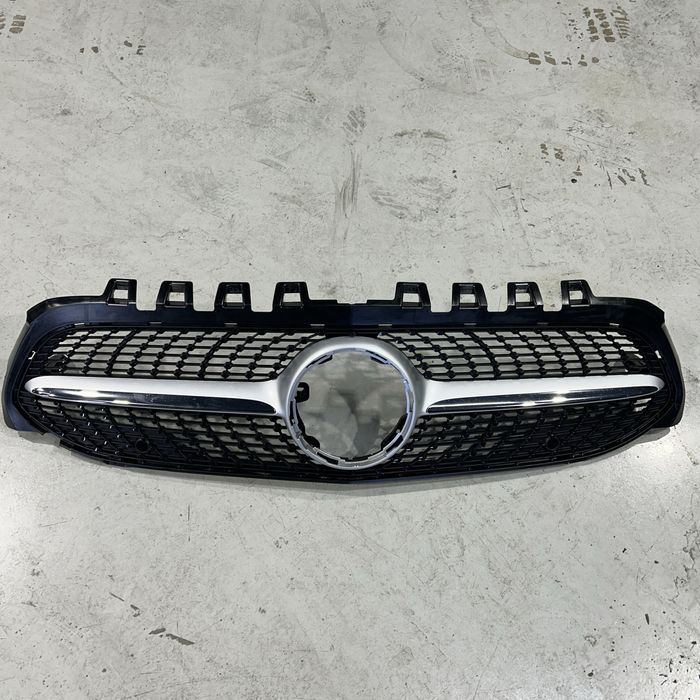 Grelha Original Mercedes CLA C118