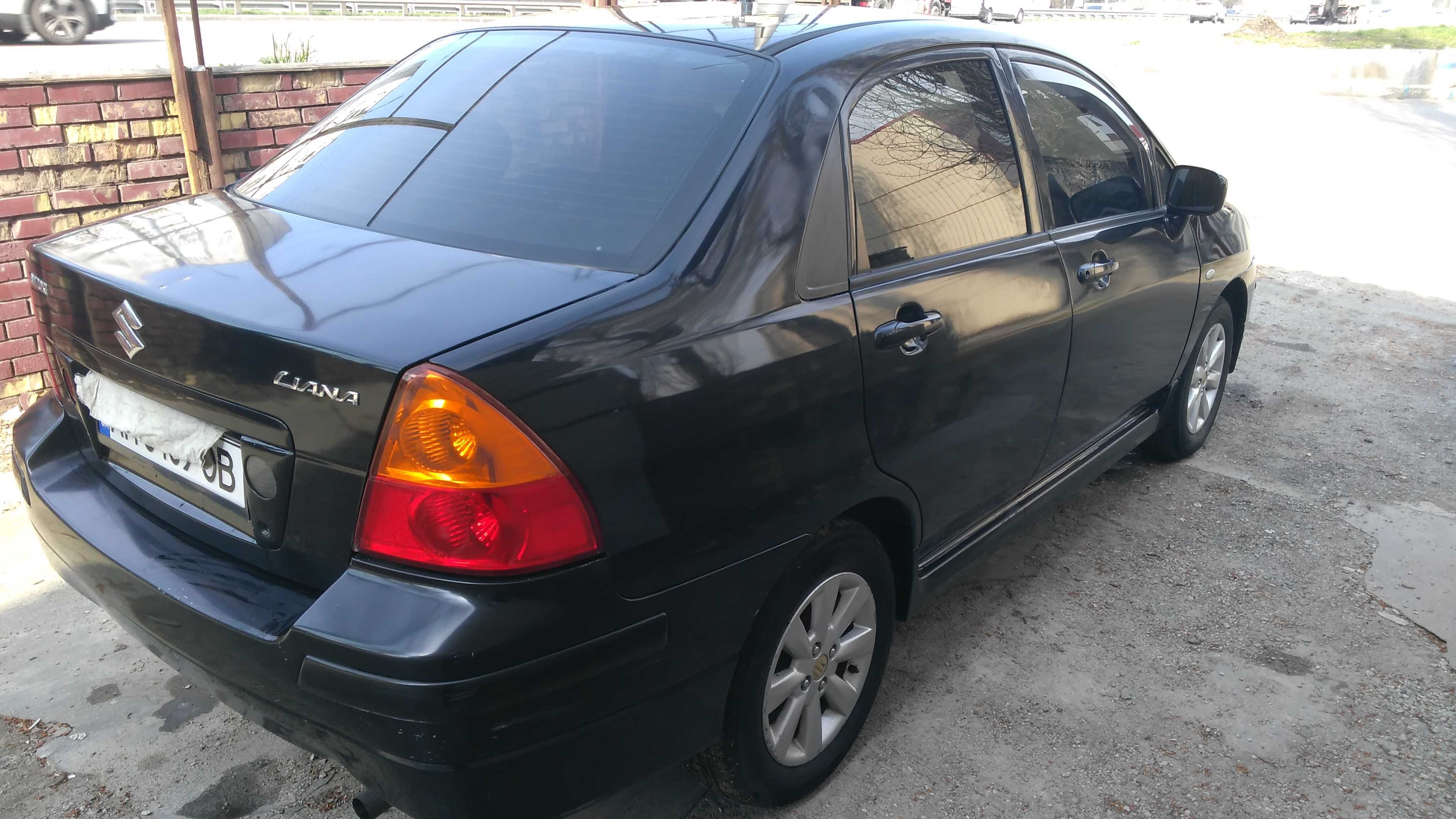 Автомобиль Suzuki Liana 2005