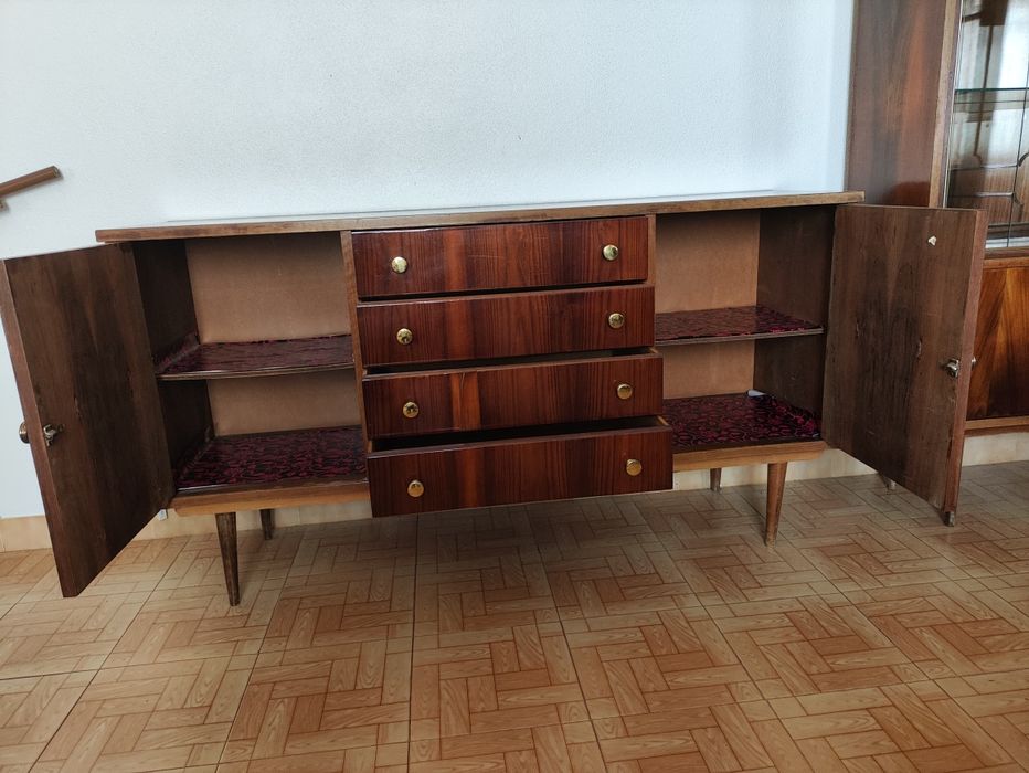 Moveis vintage, aparador e cristaleira