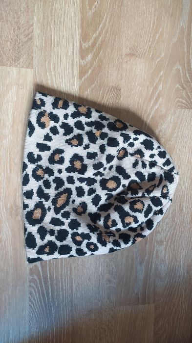 Czapka jesienno-zimowa dla dziewczynki r. 56