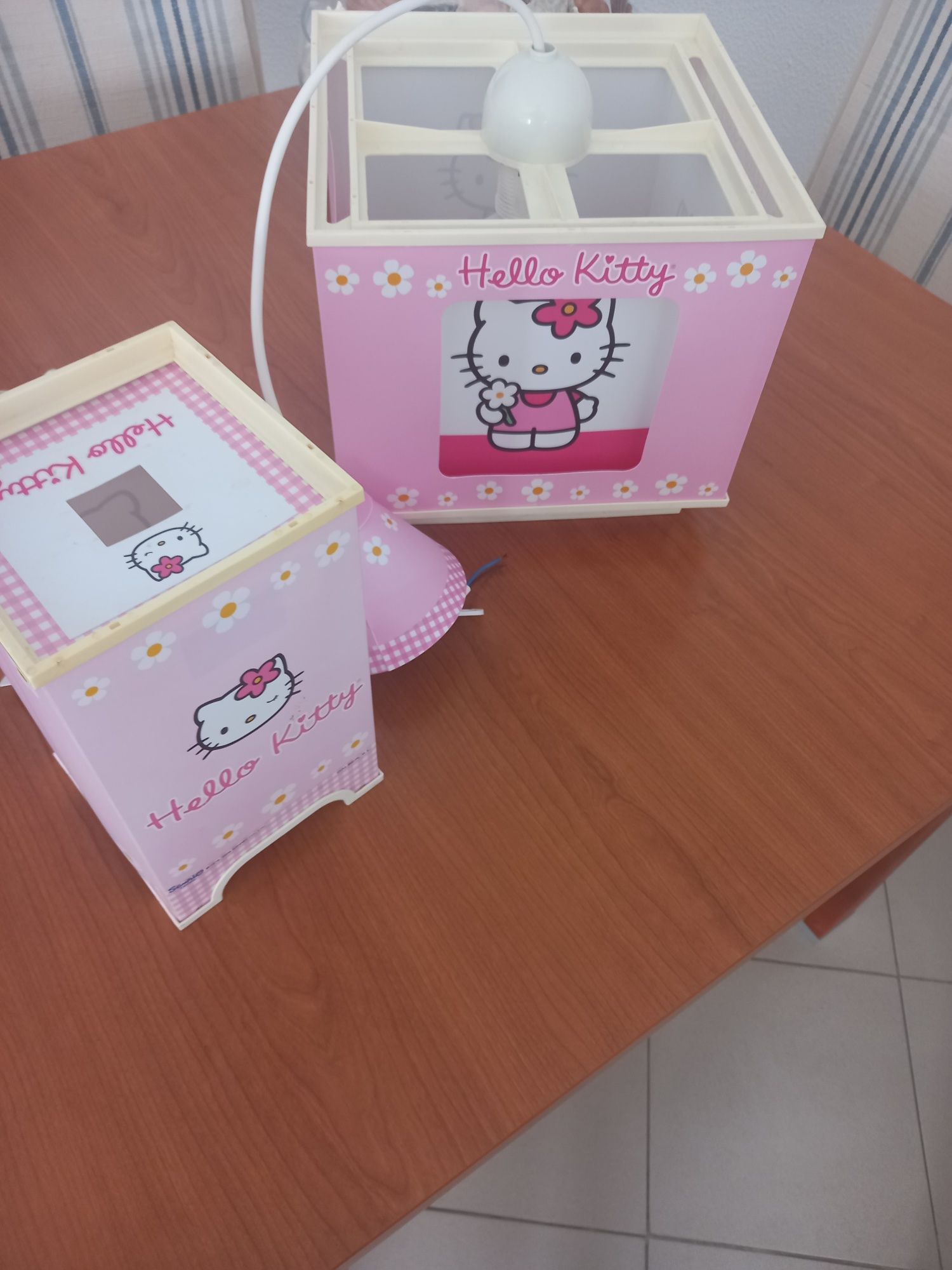 Candeiros Hello Kitty