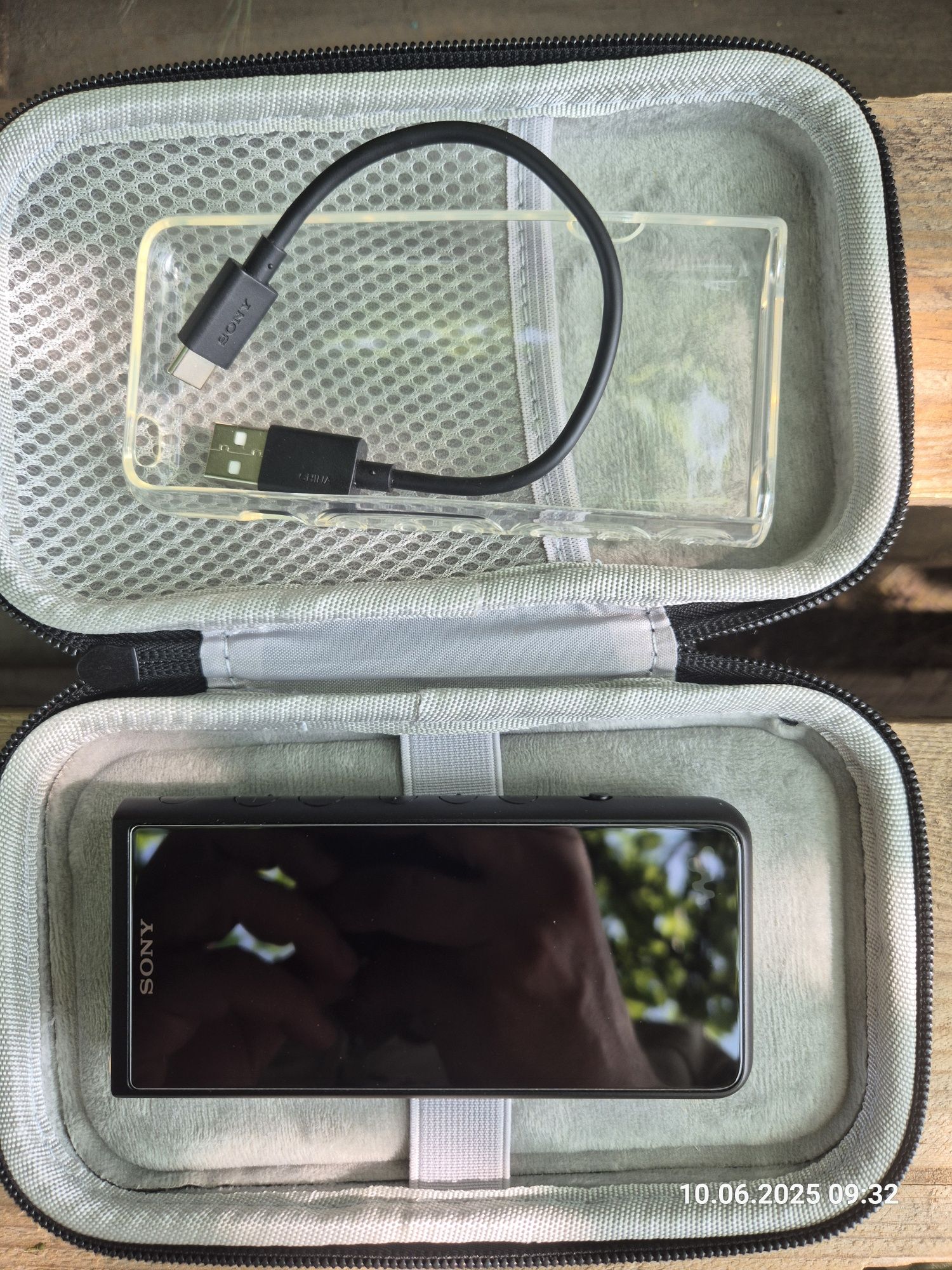 SONY NW-ZX505 android