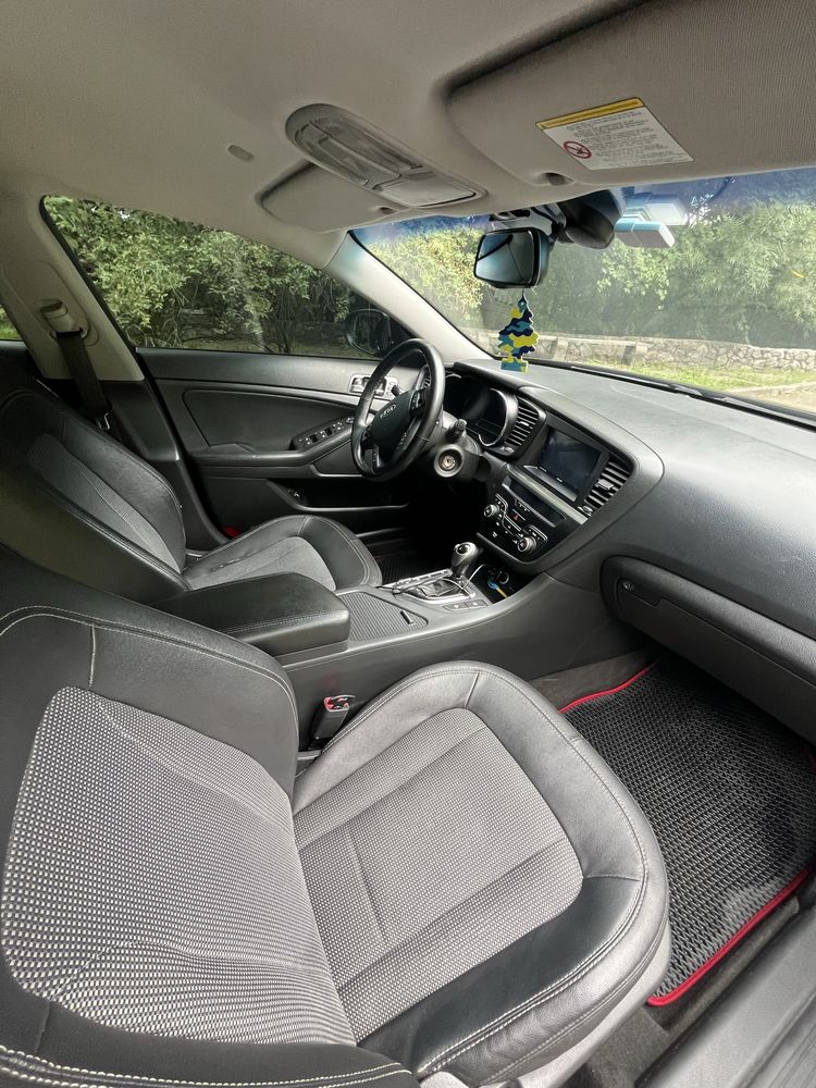 Продам Kia Optima 2011