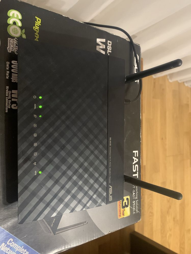 Продам роутер ASUS ADSL DSL-N12E N300