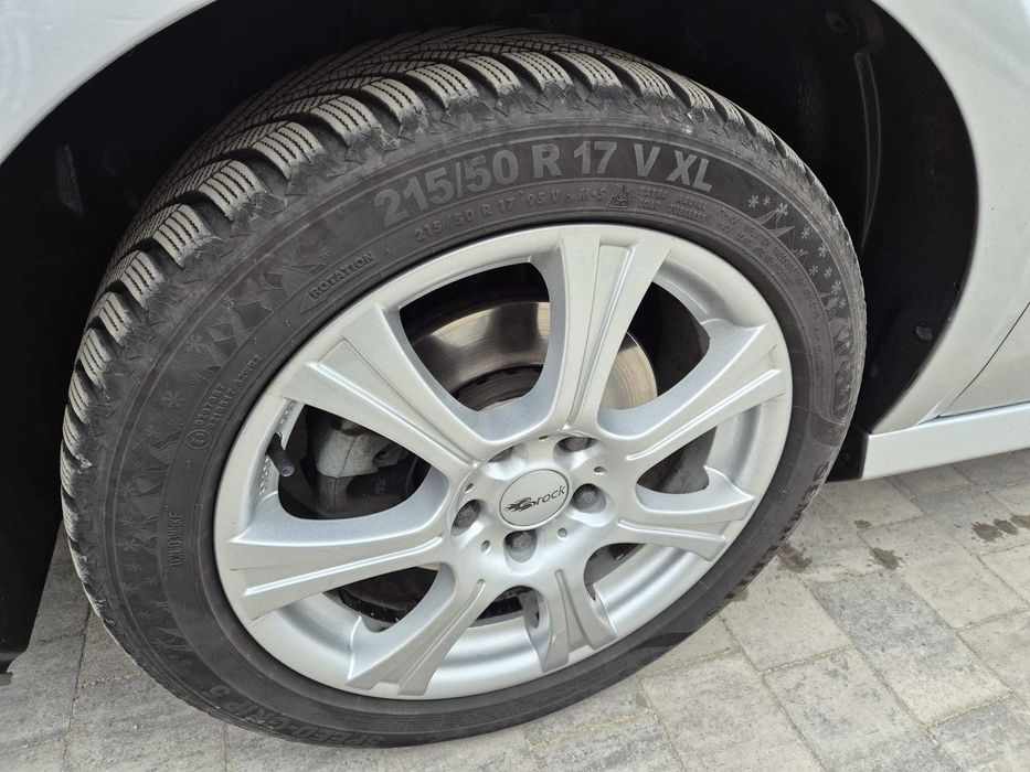 Renault Laguna III 2.0 Benzyna 140 KM 2009 r. Bardzo zadbany