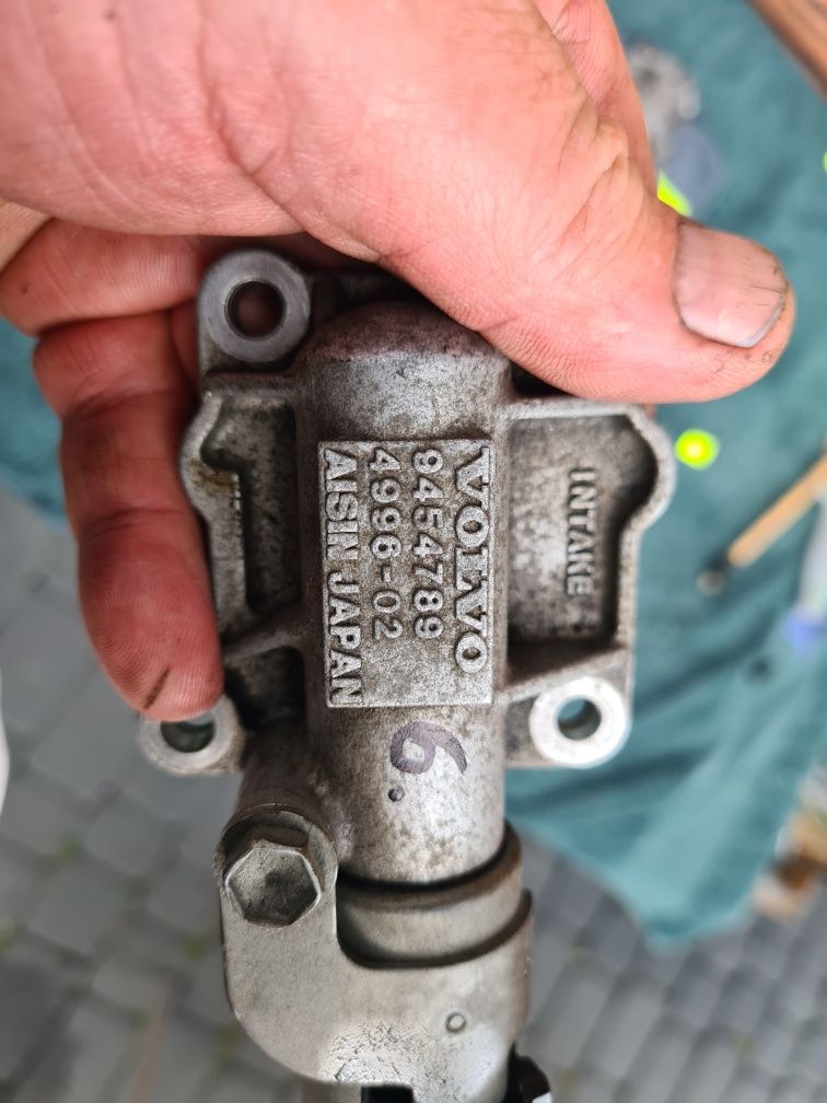 Volvo v70 xc70 s60 s80 c70 s40 v40 v50  czujnik zmiennych faz rozrządu