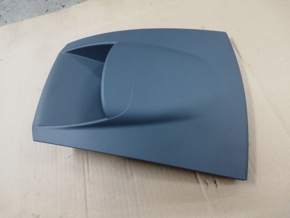 Daszek ekranu radia osłona maskownica deski Ford Fiesta Mk7 VII oryg