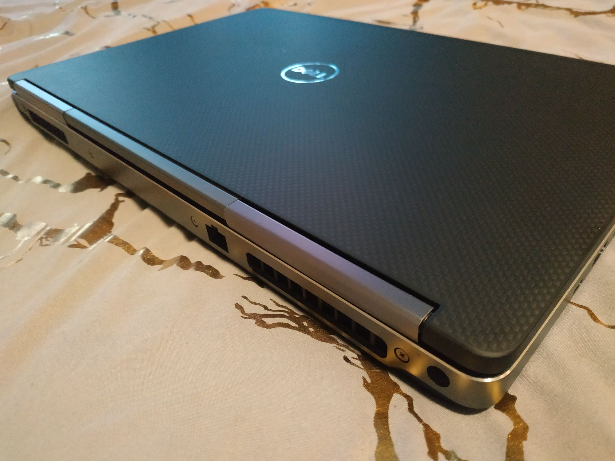 Ноутбук Dell Core i7-6820HQ
