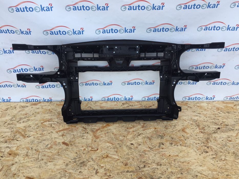 Телевізор / кронштейн бампера Volkswagen Caddy 04-