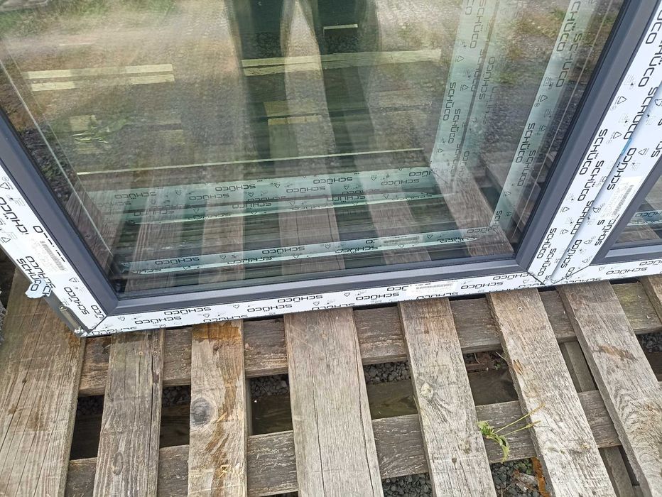 Okno pcv 184/129 antracyt obustronny trzy szyby