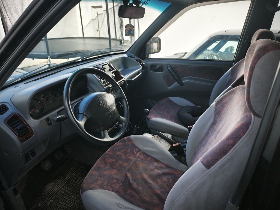 Nissan Terrano 2 longo