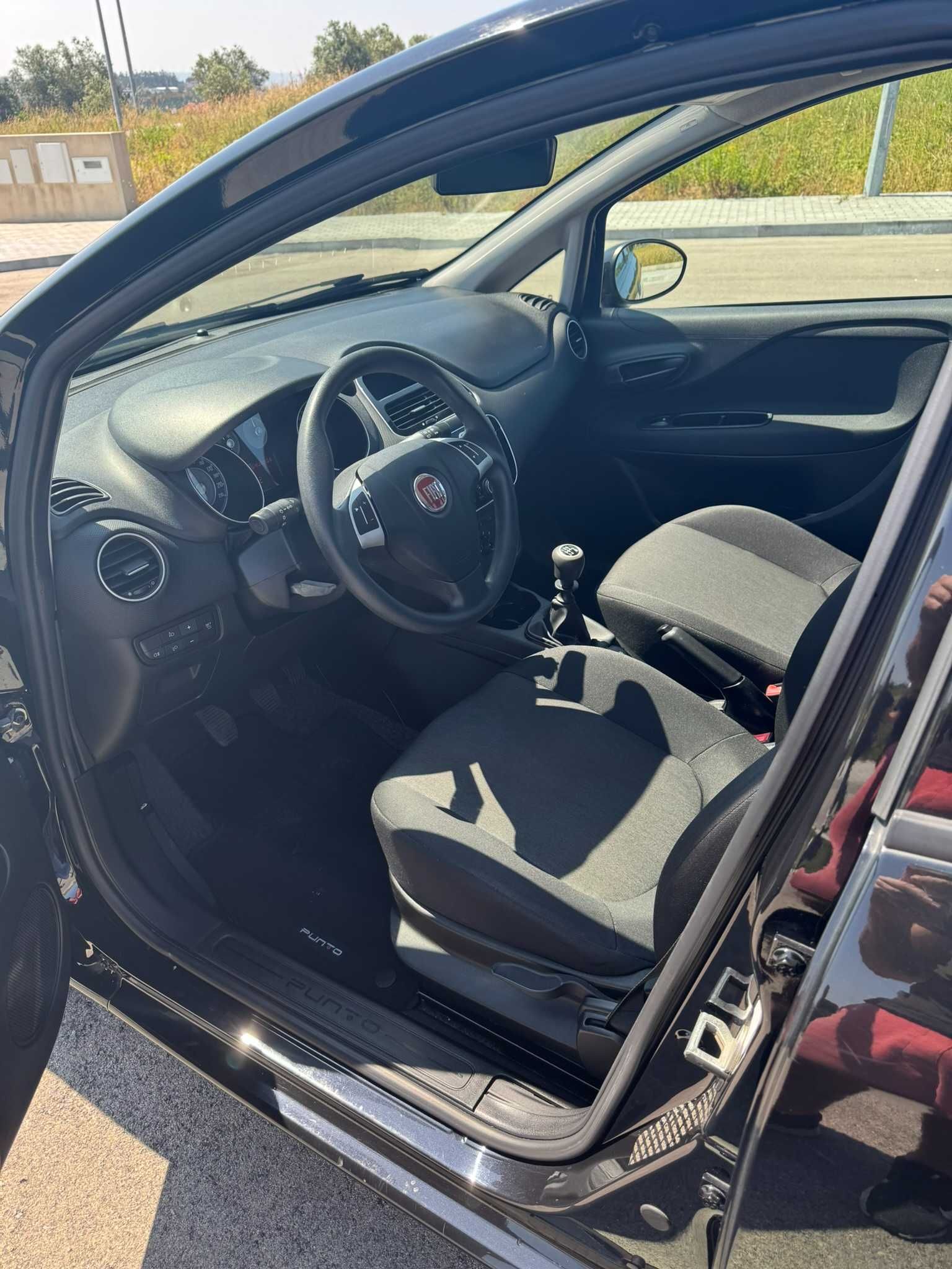 FIAT PUNTO 1.2 - Start&Stop - Poucos KM
