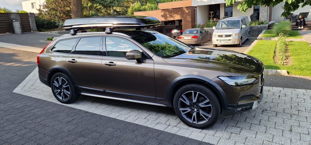 oryginalny bagażnik dachowy Volvo wraz z dedykowanymi relingami