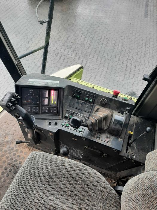 Kombajn zbożowy  CLAAS MEGA 218 6,2m + wózek dwuosiowy