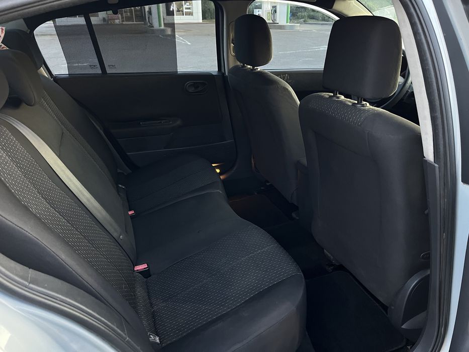 Renault Megane 1.6 автомат газ/бенз