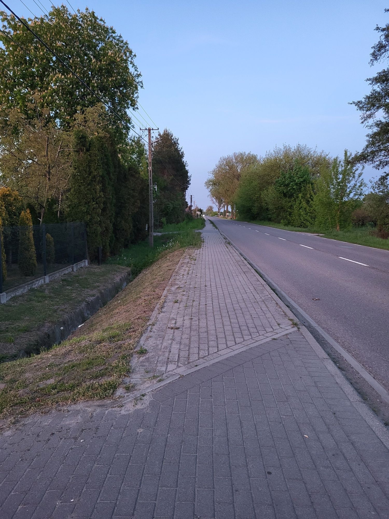 Sprzedam działkę rolną pod inwestycjeę.