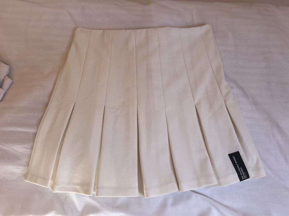 Біла теніска спідниця юбка розмір М-L