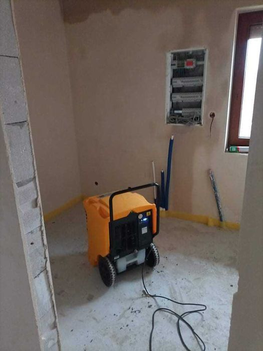 WYNAJEM Osuszacz powietrza Osuszanie po tynkach wylewkach zalaniu