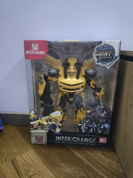 Робот Трансформер - Bumblebee Бамблбі 4070  новый