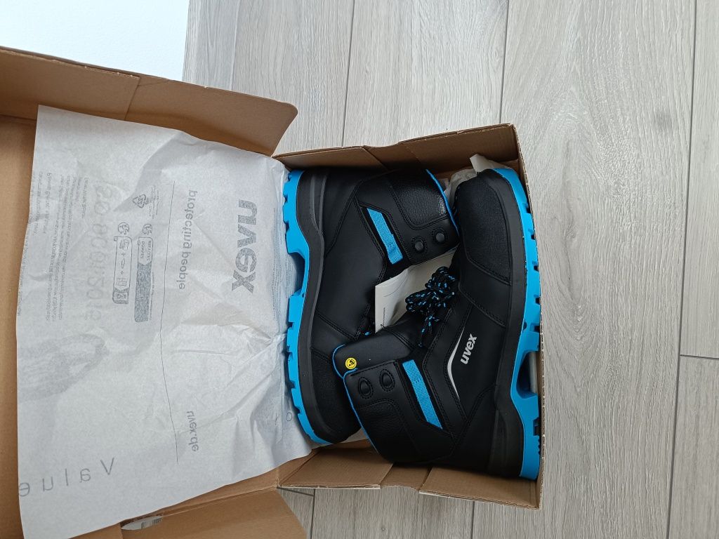 Buty robocze Uvex rozmiar 43