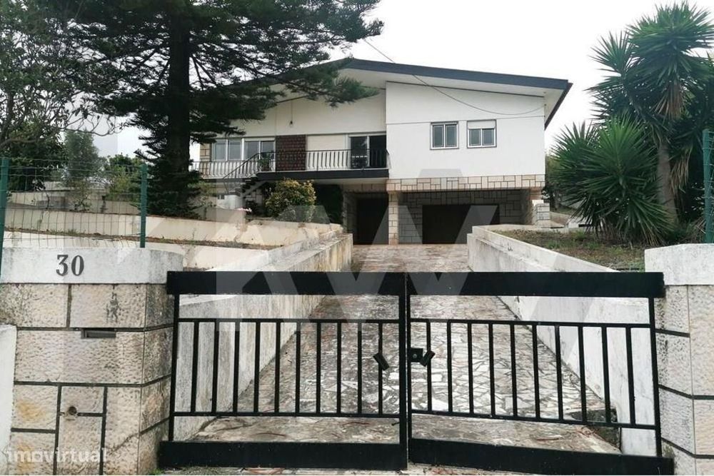 Excelente Moradia Em Olho Marinho  Óbidos