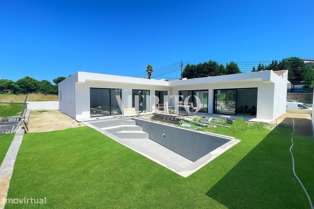 Moradia Térrea T3 com Piscina - PRONTA