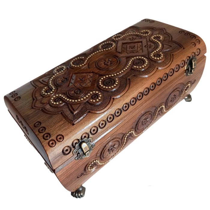 Скриня різьблена дерев'яна хххl