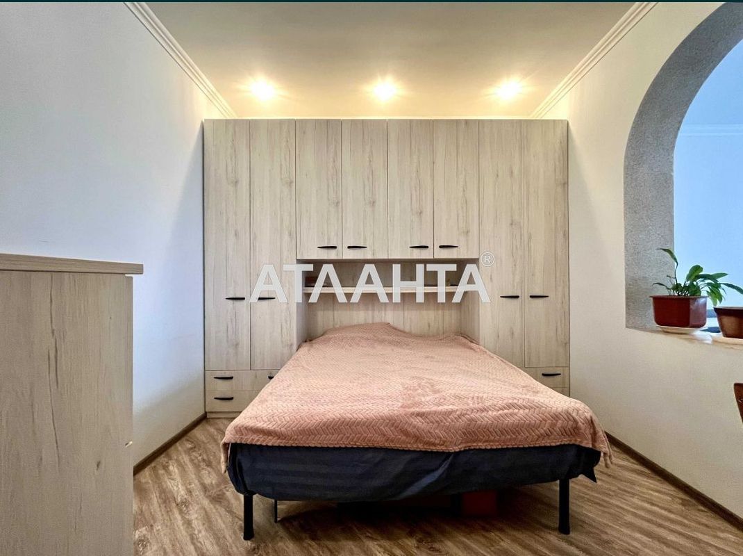 Продається 3-х кімнатна квартира в Австрійському будинку з добудовою