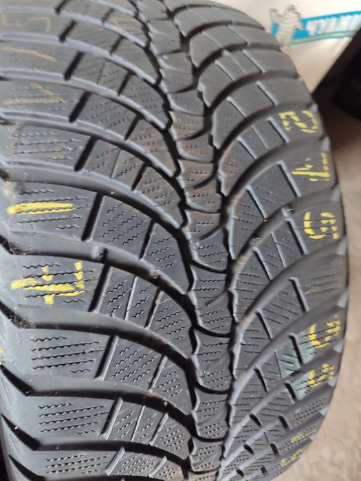Шини kumho 275/35 r19 зимові 17-й рік