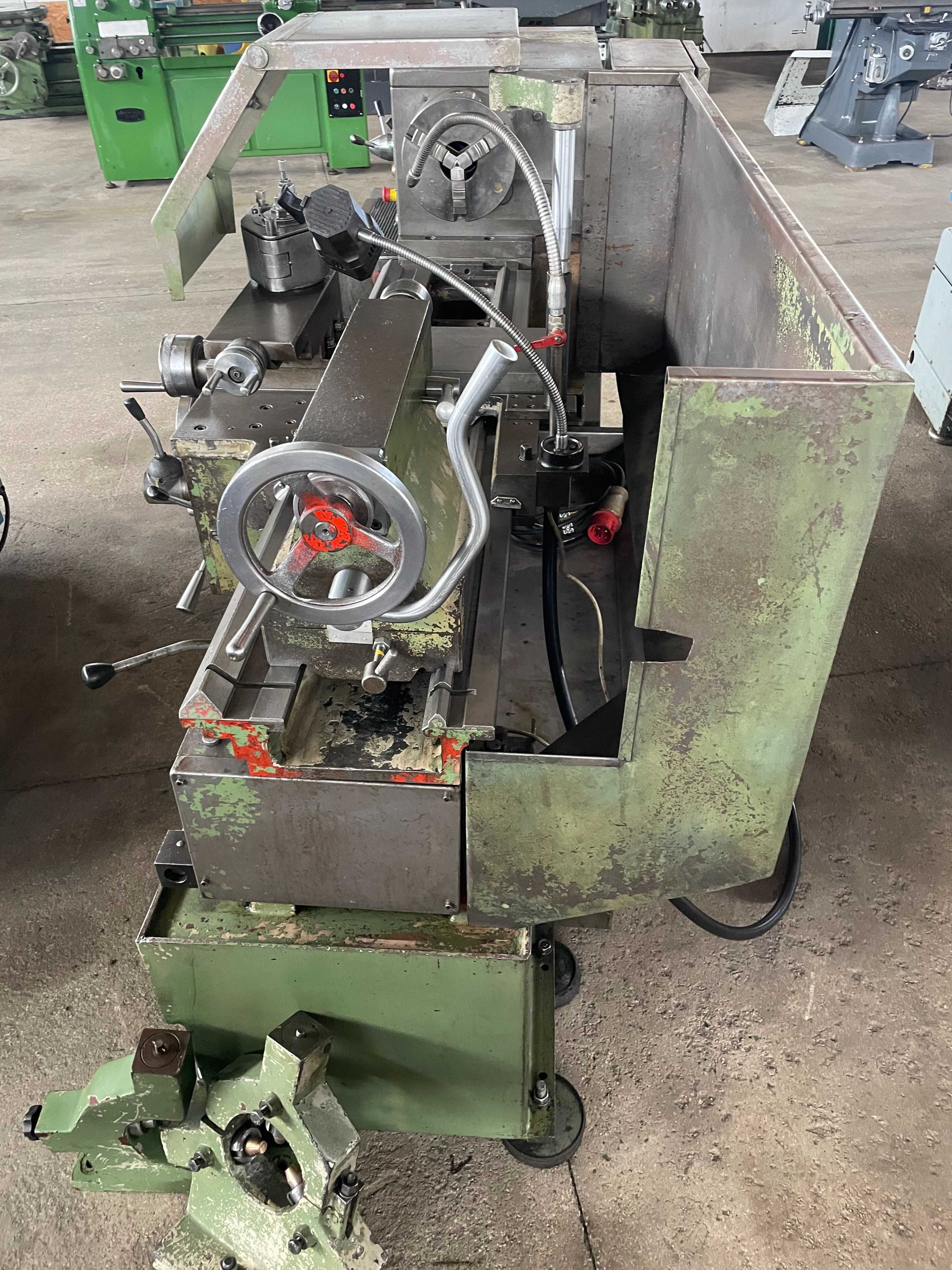 Torno mecânico ZMM C11 MT usado