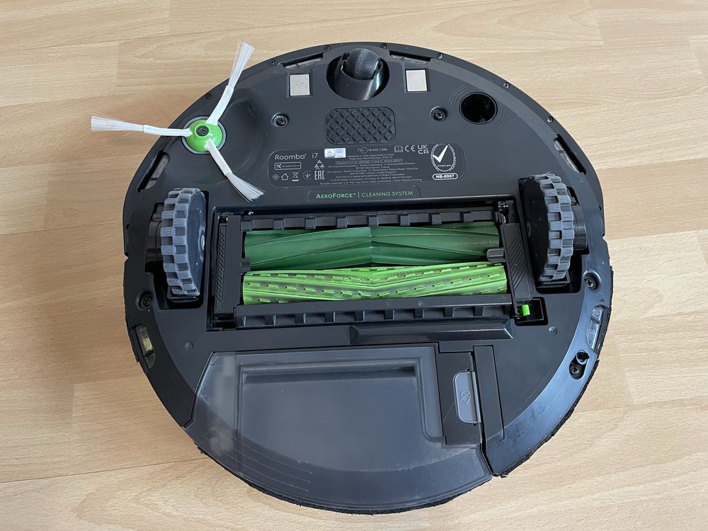 Robot Roomba i7…