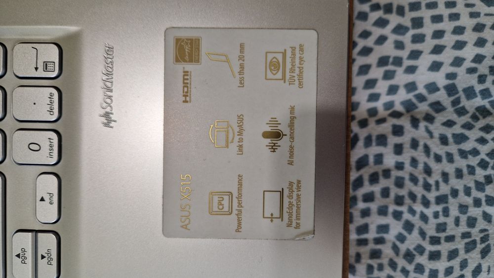 Asus VivoBook X515 i5-11th gen  8gb RAM 512gb ROM