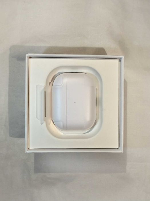 AirPods Pro 2 — Lux Edition (Lightning / USB-C)