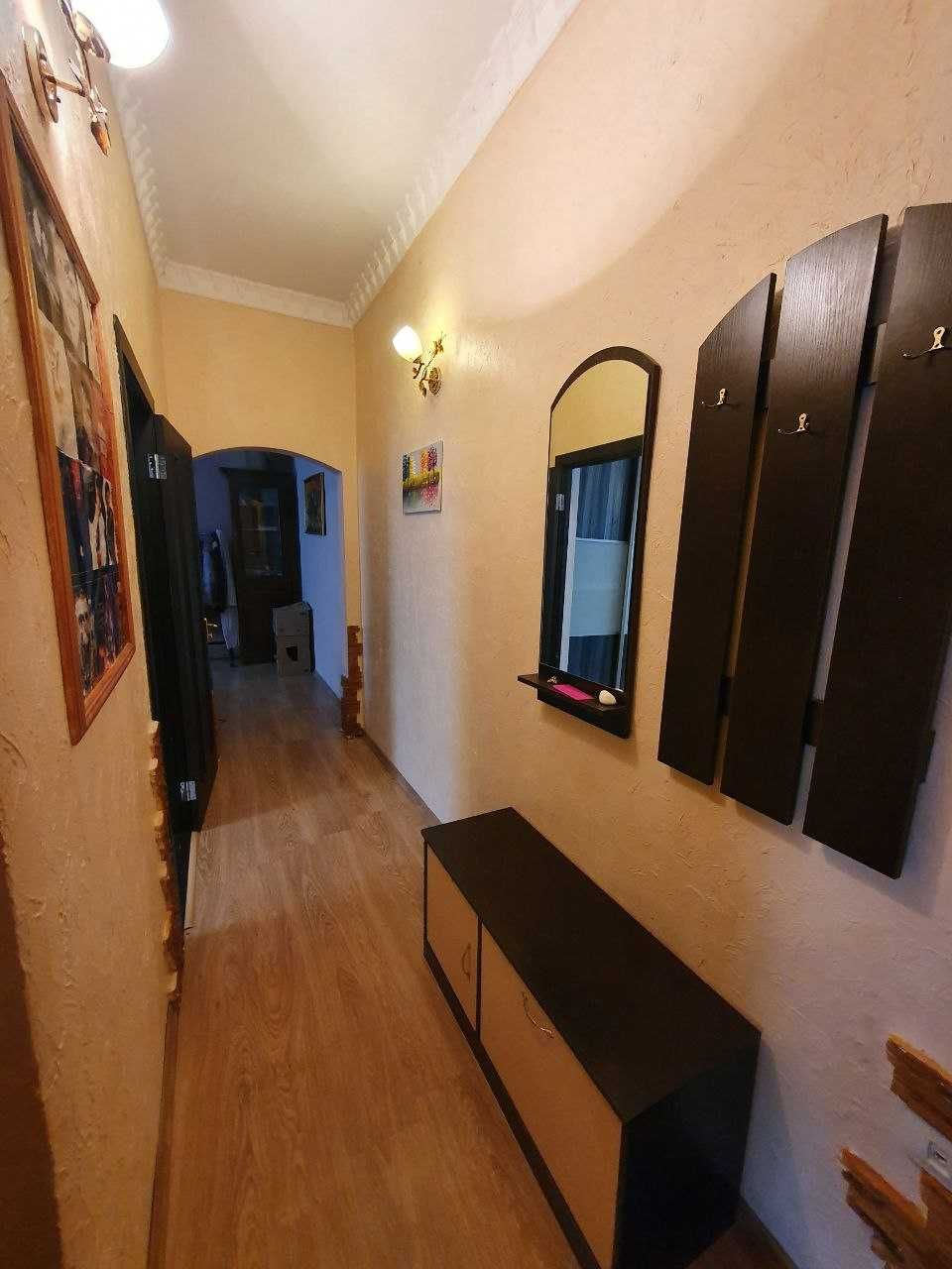 Центр Продам двухкомнатную квартиру сталинка на Коблевской