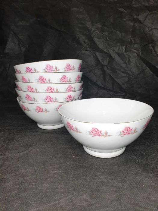 Miseczki porcelanowe w róże Chińskie
